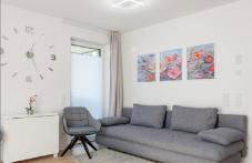 Modernes Apartment mit Terrasse & Garten, Parkplatz & 24h Self-Check-in - Foto 1