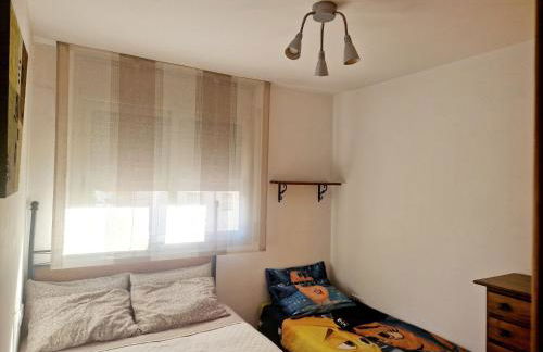 APARTAMENTO EN SEGUNDA LINEA DE MAR, WIFI & A.C - Foto 6