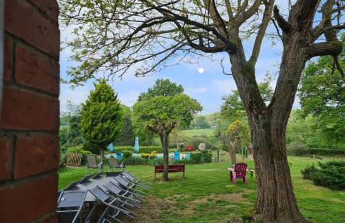 Fermette au calme avec piscine, jardin et étang de pêche - Foto 18
