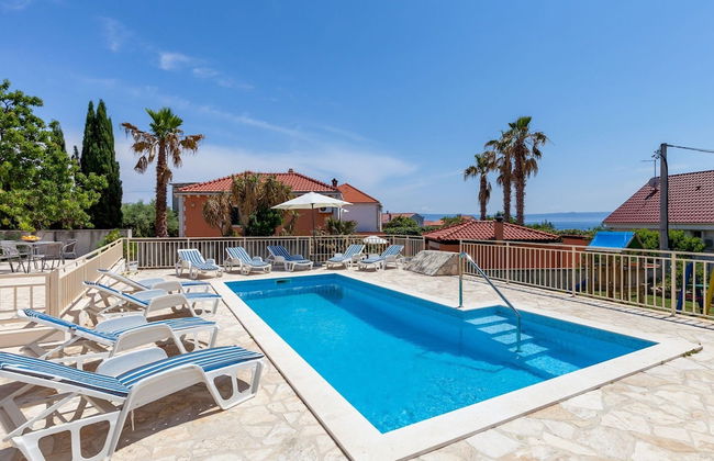 Villa in Sumartin Near the Beach & Ferry Port - Foto 21