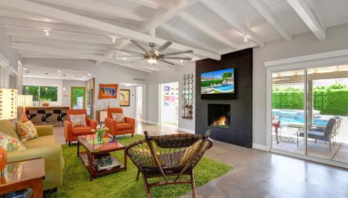 Ultra-Luxury- Resort Style Private Compound-Close to Everything- 3BD/2.5BA - Foto 2