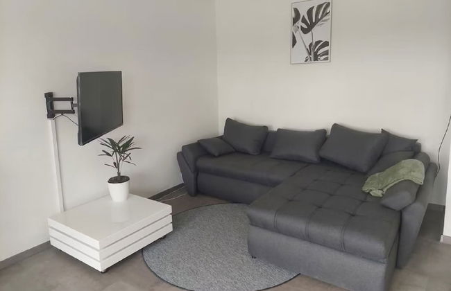 Modern Apartment With Balcony - Photo 1