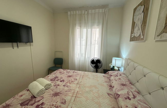 Rooms Valencia - Photo 11