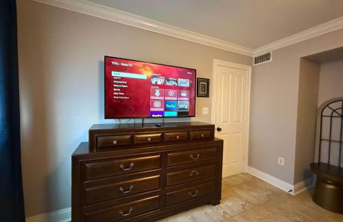 2 bedroom private apt & laundry - Foto 8