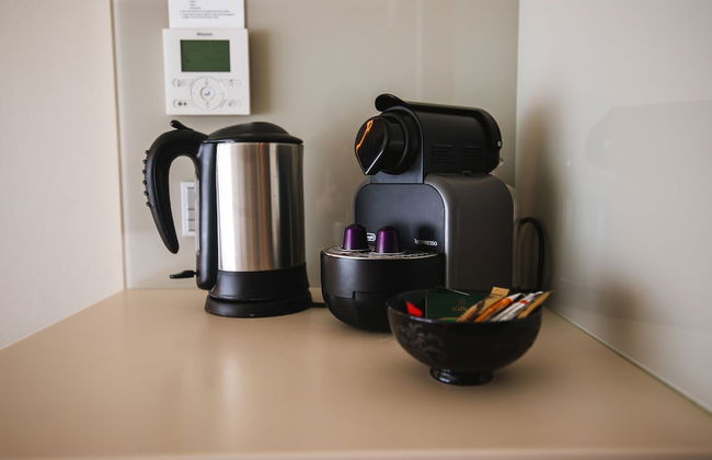 Car by Side - Photo 31