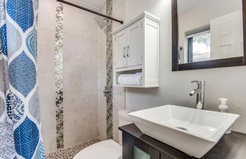 Modern, Roomy, Game Room, Patio, Family Home, Private Parking - Foto 9