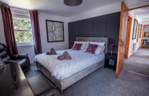 Large country house with garden, outdoor spa area & games room with Hot Tub and Fire Pit - Foto 4