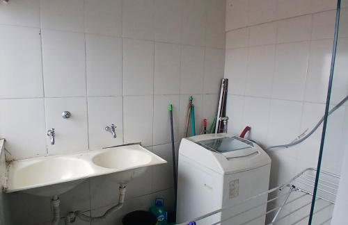 Apartamento espaçoso- até 6 pessoas centro Goiânia - Foto 5