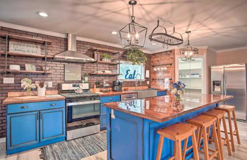 Charming Retreat on 20 Acres with Private Lake! - Foto 1