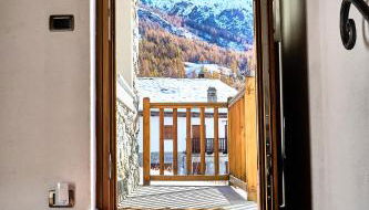 MCX Vacation Rental - MAISON LOZ duplex in typical village in Valtournenche with modern comforts just 2 minutes from the cable cars! - Foto 5