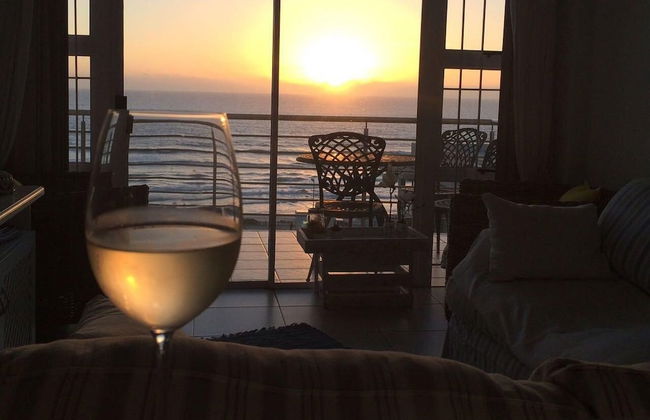 The Waves, Living By the Beach - Foto 24