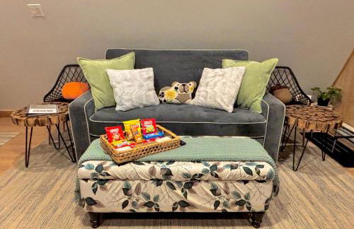 Bluebird Cabin - Cozy A-Frame Retreat - Photo 2