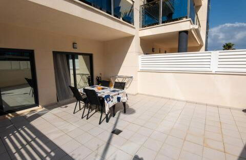 Ground floor apartment on the seafront with pool - Foto 80