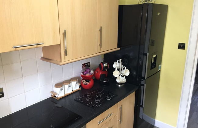 Lovely 2- Bed Apartment in Hawick - Foto 15