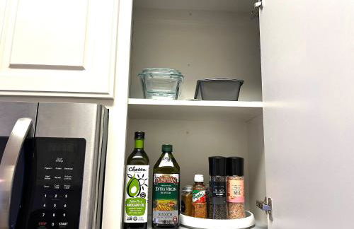 3 BR w/ King Bed, Standing Desk, Ping Pong, Arcade - Foto 39