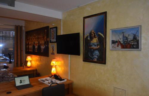 A L'OMBRE DU PALAIS - Foto 71