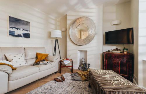 Littlefields - With hot tub, garden, private parking and short walk to beach - Foto 6