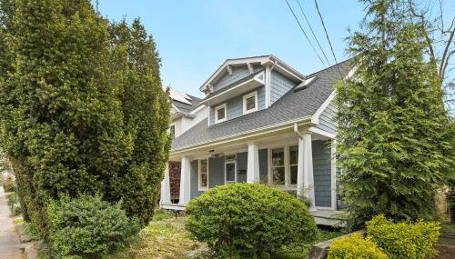 Unique Eastport Bungalow w Yard - Foto 2