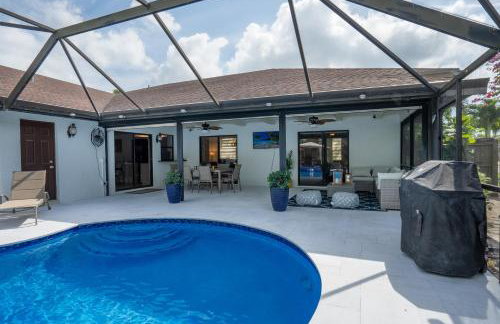 Three-Bedroom House - Best area-Heated Pool-Spa and Sauna Close to Beaches - Foto 23