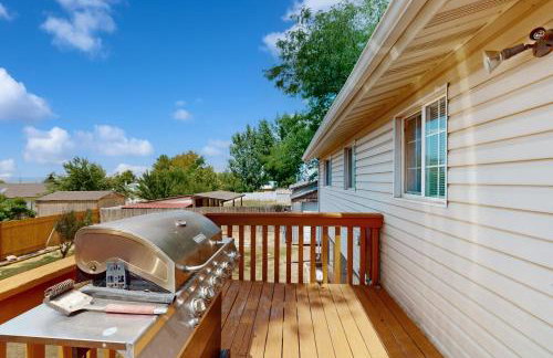 History, Hikes and Cozy Nights Parowan Gem with Deck! - Foto 4