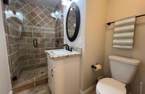 Fantastic 6 bedroom, 4.5 bath home (4 master Suites), pool home - Foto 44