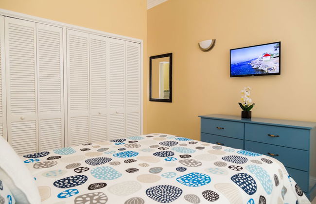 New Kingston Guest Apartment at Westbury - Foto 13