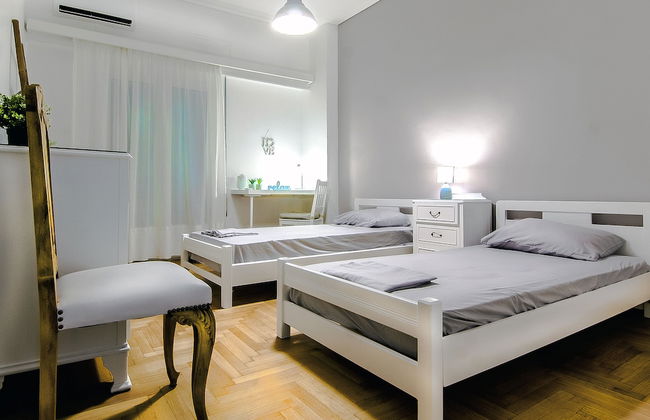 Charming 2 bdr apt next to Piraeus port - Photo 5