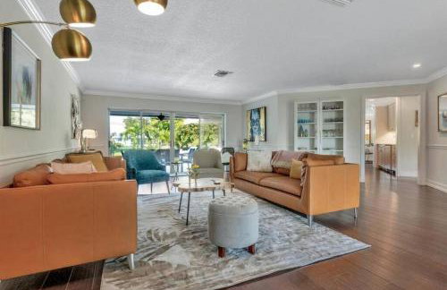 Waterfront Oasis w/ Pool Minutes to Downtown! - Foto 5