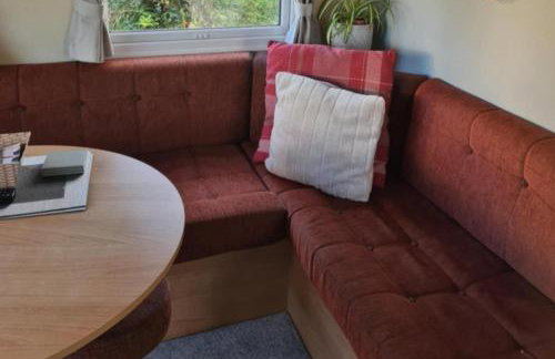 3 Bed Caravan - Sleeps 6 - Pets - Parking - Wifi - Foto 12