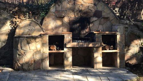 Los Cedros, gran chalet con piscina y apartamento en Navacerrada - Foto 4