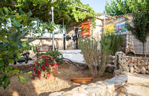 Aadonis traditional house on the Sea - Photo 66