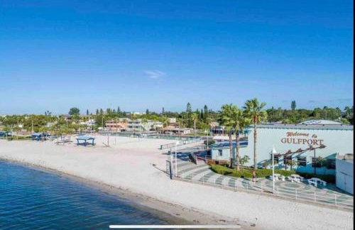 In the Center of Gulfport, Min Away From the Beach! - Foto 31