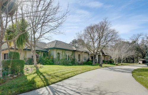 Pool, Peacocks and Views! Lavish Retreat in Gilroy - Foto 3