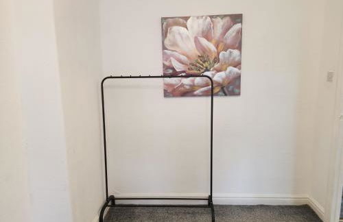 Doncaster Serviced Accommodation - Apartments - 3 Bed House-Close To A1 & M18 - Contractors - Business Travellers - Families - Foto 19