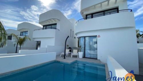 Luxurious Villa Private Pool La Marina Urb LM3 - Foto 5