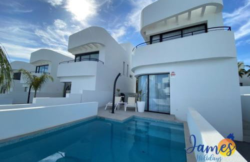 Luxurious Villa Private Pool La Marina Urb LM3 - Foto 5