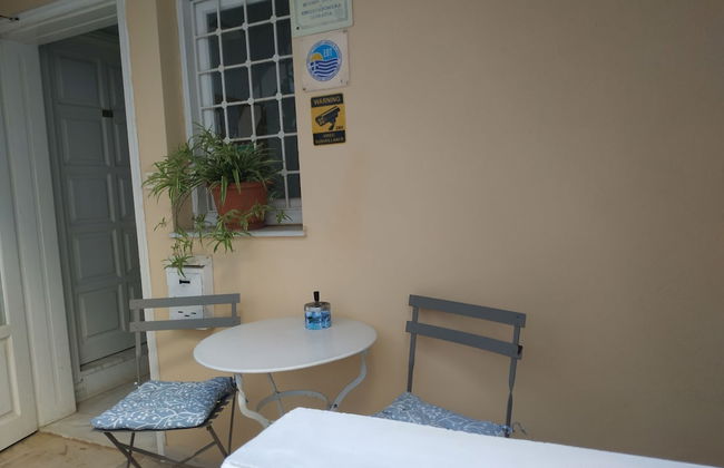 Super Economy Studio Located On the Ground Floor No Balcony - Photo 18