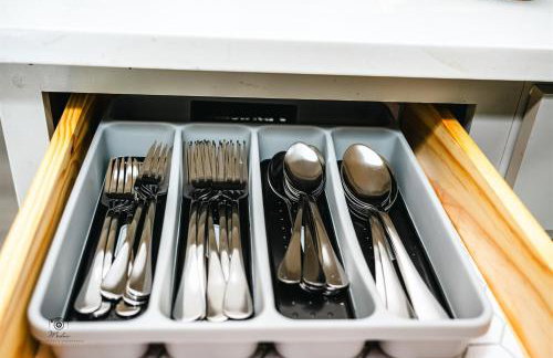 KLIZZ Suites - Photo 23