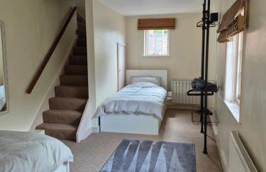 Priors Marston - Foto 8