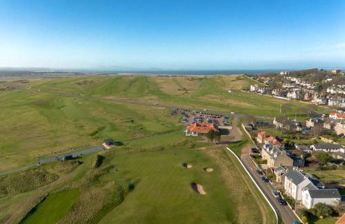 Greenways Wake Up on the Fairway at Gullane - Photo 52
