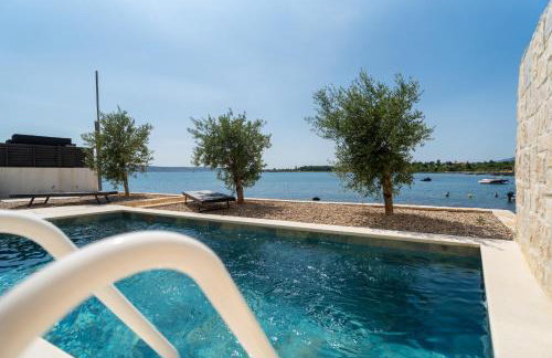 Beachfront Escape Villa Nevera - Foto 56