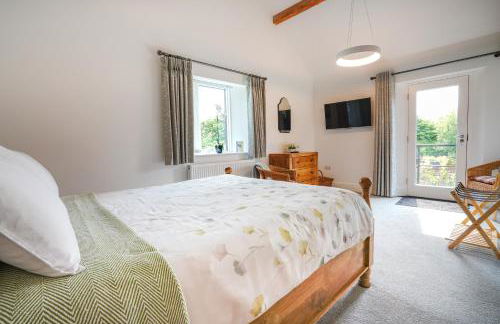 PEAK DISTRICT ROMANTIC Courtyard Loft, with Outdoor Japanese Whirlpool Bath - Foto 39