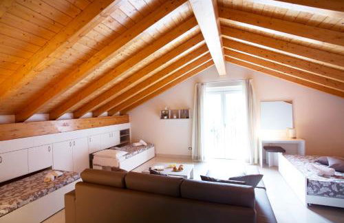 Sala Comacina Residence Apartment 5 - Sleeps up to 10 by Italian Apartments - Foto 16