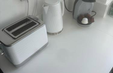 Two Bedroom City View Apartment Liverpool by StaySavvy Accommodation - Photo 38
