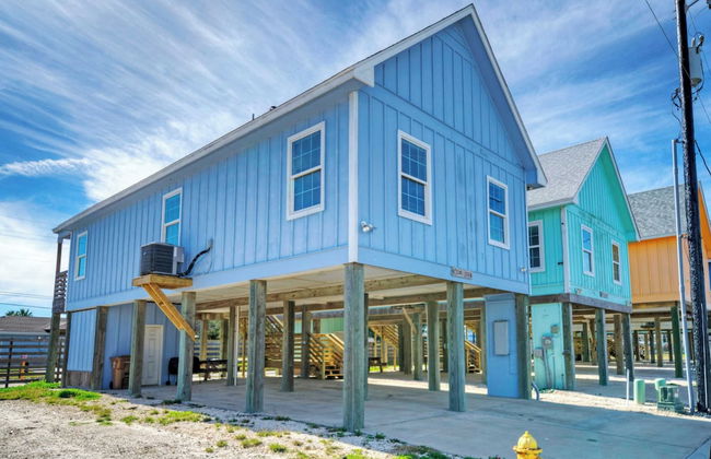 Group Getaway w/ Pool, Boat Dock 2 Homes Laguna Village Retreat by Avantstay - Foto 27