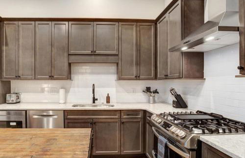 Large 3 bedroom 3 and a half Bath Downtown Condo - Foto 8