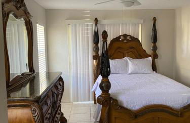 Cozy 3-BR Villa in Sun n Lake - Foto 18