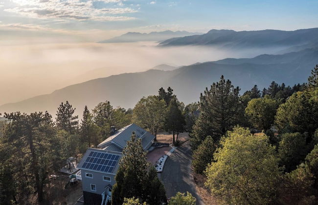 Views, Hot Tub, Firepit, Game Room, Playground Enchanted Forest by Avantstay - Foto 9