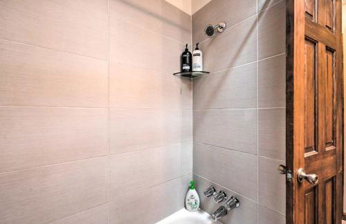 Arvada Home with Deck and Game Room Near Olde Town! - Foto 18