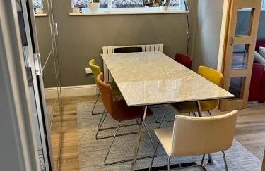 Timeless English Elegance 4BR Luxury Home in Petts Wood - Photo 5